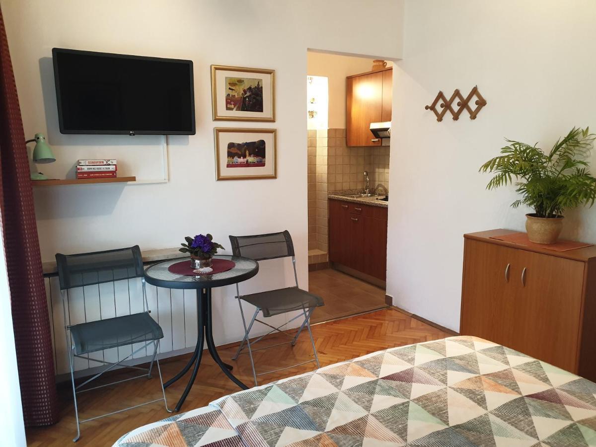 Privileggio Residence 罗维尼 外观 照片